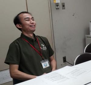 先輩職員中西さんへのインタビューの様子