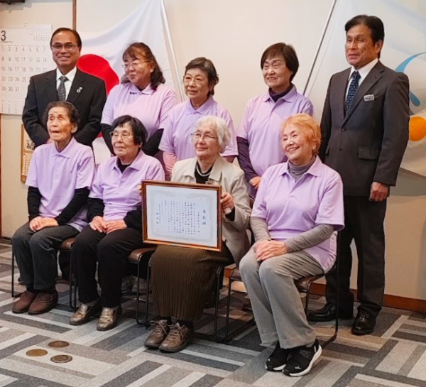 受賞報告の様子