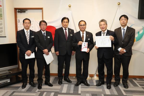 株式会社商船三井さんふらわあへの感謝状贈呈の画像