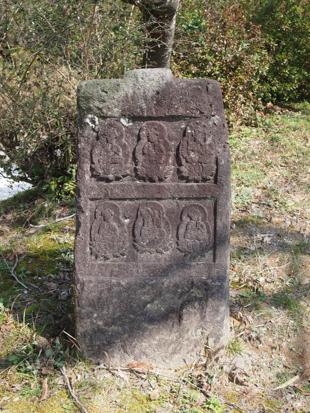 松山城跡内六地蔵