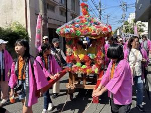 4月29日　お釈迦まつりパレード写真①